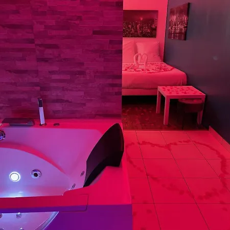 Spa Enzo Appartement Avec Jacuzzi Privatif Lyon Exterior photo
