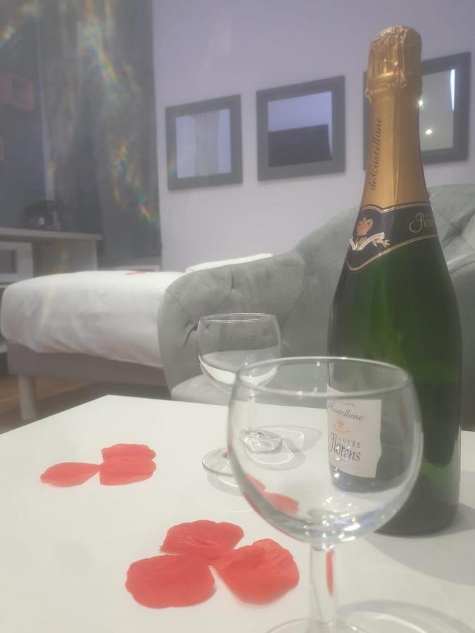 Enzo Avec Jacuzzi Privatif Apartamento