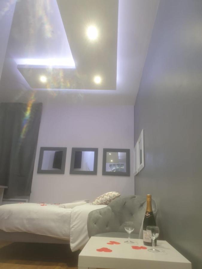 Enzo Avec Jacuzzi Privatif Appartement *